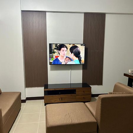 The Atherton Paranaque City Экстерьер фото