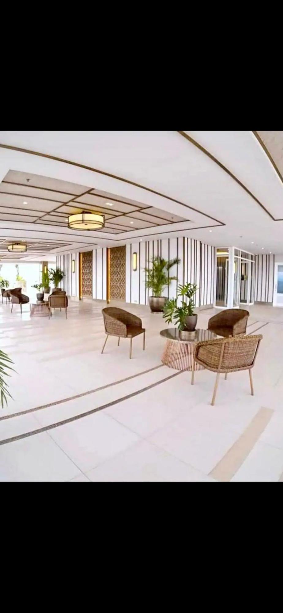 The Atherton Paranaque City Экстерьер фото