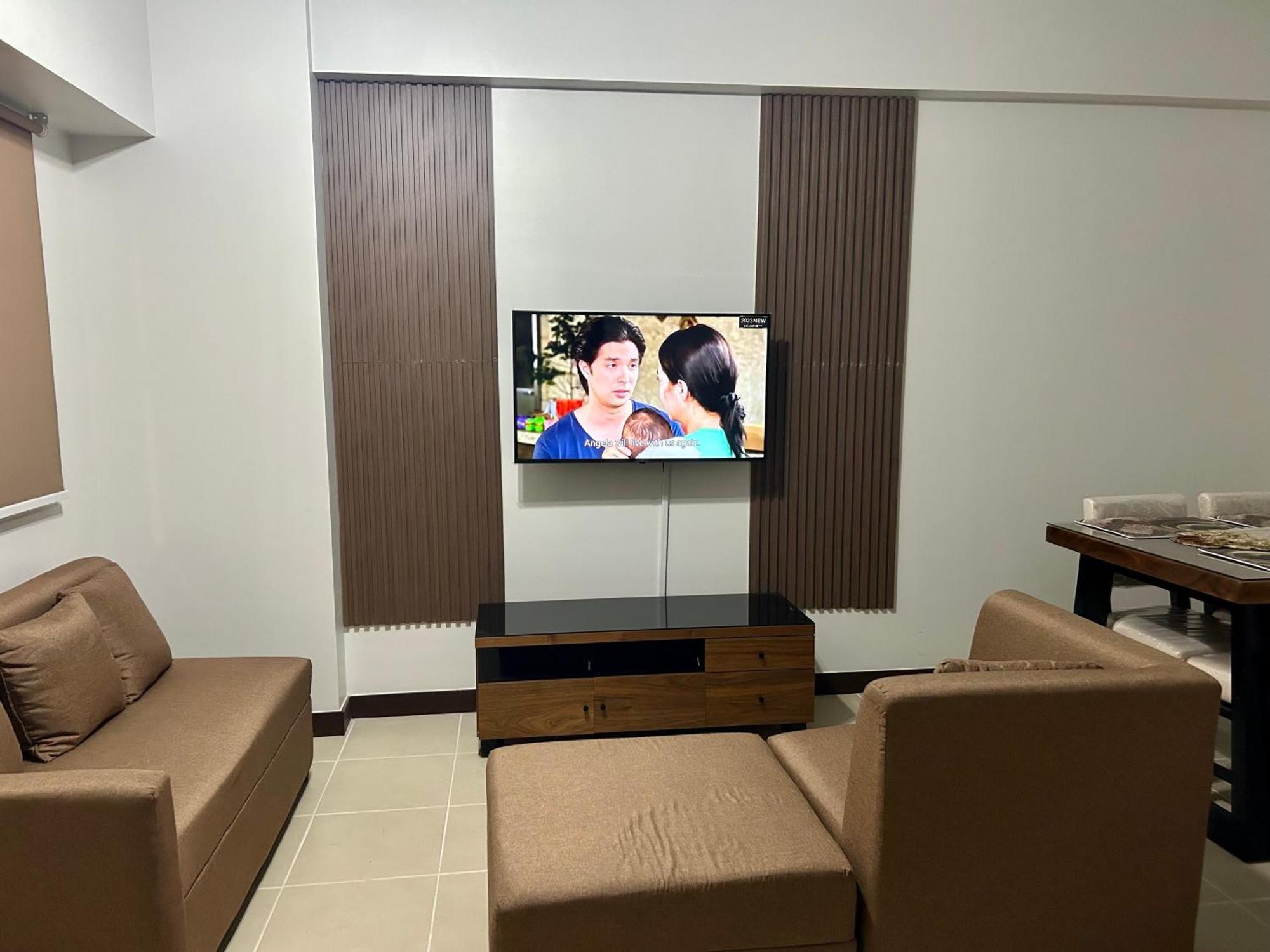 The Atherton Paranaque City Экстерьер фото