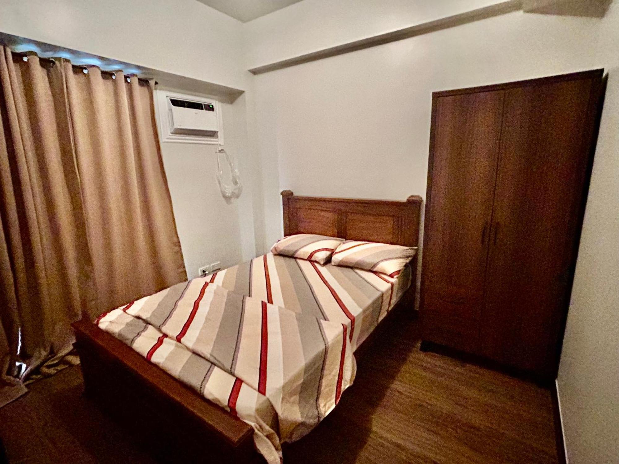 The Atherton Paranaque City Экстерьер фото
